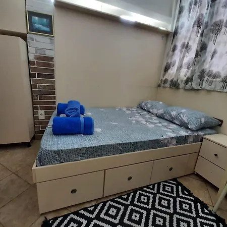 Apartament 1-8 Lovely Quite Appartament Tirana